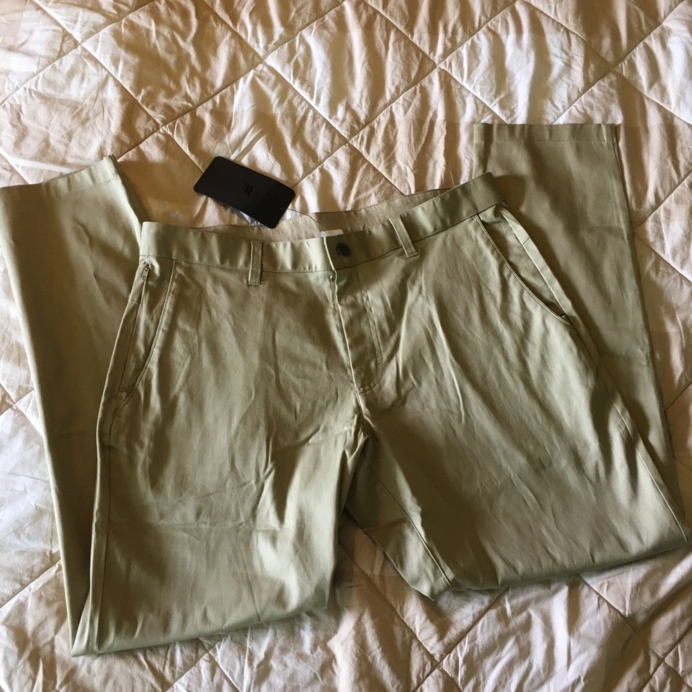 Fabletics High Side Chino Modern Classic Fit Men's Sporty Khaki Pants 34 X 32 - Picture 1 of 7